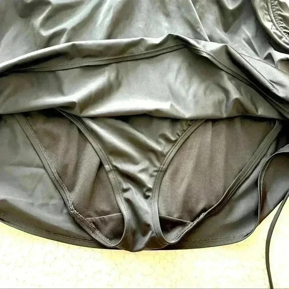 Swim By Cacique Black/Floral Tummy Control Deep V Tankini Swimming Suit Size 16 - Picture 11 of 12